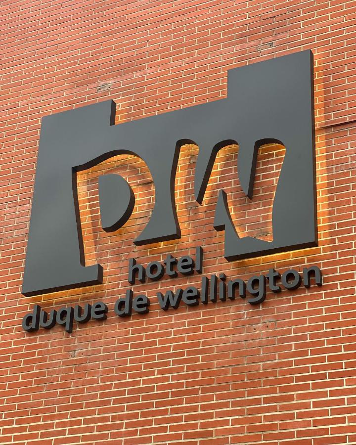 Duque De Wellington Hotel บิโตเรีย-กัสเตซ ภายนอก รูปภาพ